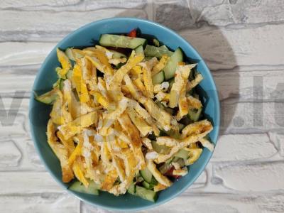 Salotas „Mįslė“ su kiaušinių blyneliu Žingsnis 5