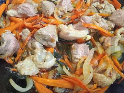 Jazminų ryžių ir antienos krūtinėlės plovas Žingsnis 4