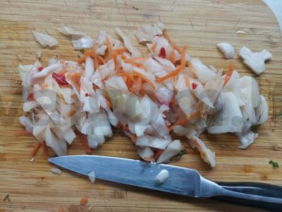 Korėjietiškos kopūstų salotos Žingsnis 1