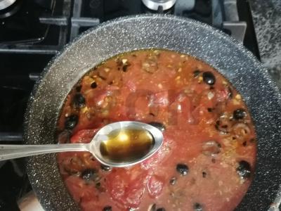 Fettuccine a la puttanesca Žingsnis 4