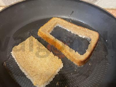 Kiaušinis duonoje Žingsnis 3