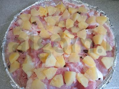 Kiauliena, kepta su ananasais ir sūriu Žingsnis 3