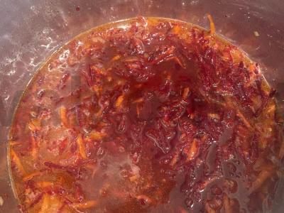 Borsčas su jautienos troškiniu ir žolelėmis Žingsnis 3