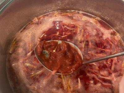 Borsčas su jautienos troškiniu ir žolelėmis Žingsnis 5