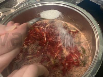 Borsčas su jautienos troškiniu ir žolelėmis Žingsnis 6