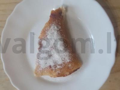 Varškės apkepas su razinomis pagrindine nuotrauka