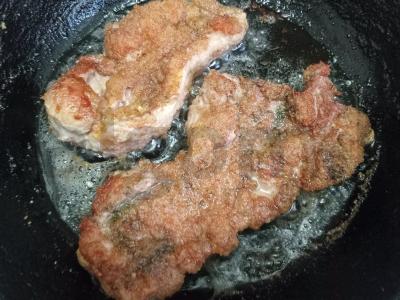 Kiaulienos kotletai sojų padaže vakarienei Žingsnis 8