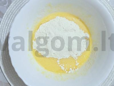 Purūs keksiukai su braškių jogurtu Žingsnis 3