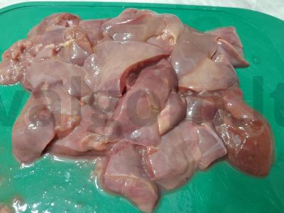 Švelni vištienos kepenėlė lėtoje viryklėje Žingsnis 1