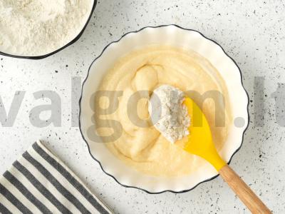 Birūs keksiukai su razinomis Žingsnis 2