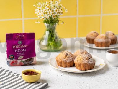 Birūs keksiukai su razinomis pagrindine nuotrauka