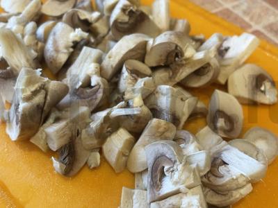 Kiauliena, kepta orkaitėje su pievagrybiais ir sūriu Žingsnis 3