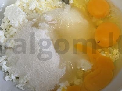 Muffin'ai su šaldyta avietėmis Žingsnis 2