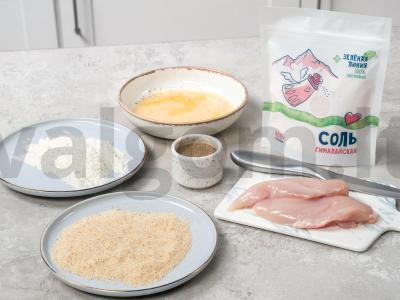 Vištienos filė parmezano trupiniuose Žingsnis 1