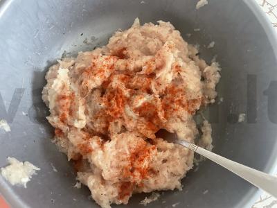 Daržovių ir šviežios kotletos sumuštinis Žingsnis 1