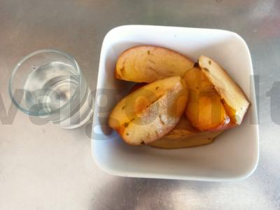 Greitai marinuoti obuoliai pagrindine nuotrauka