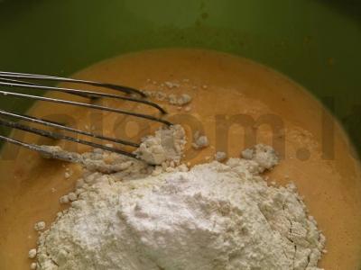 Purūs moliūgų pyragas prie arbatos Žingsnis 4