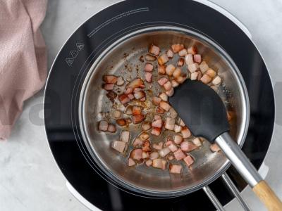 Bulviniai blynai su grietinės padažu ir šonine Žingsnis 6