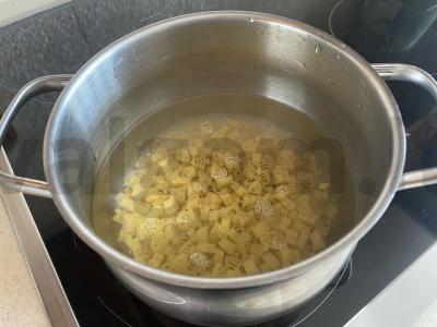 Antras patiekalas „Eglutės su mėsa ir prieskoniais“ Žingsnis 1