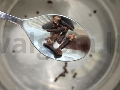 Greitai marinuoti pievagrybiai su aštriu skoniu Žingsnis 4