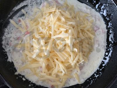 Makaronai su krabų mėsa grietinėlės padaže Žingsnis 5