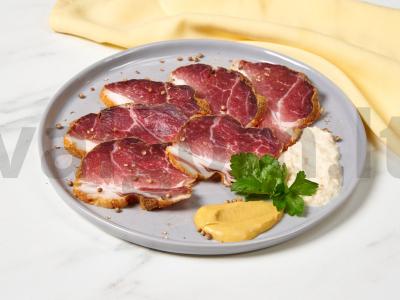 Namų džiovinta mėsa pagrindine nuotrauka