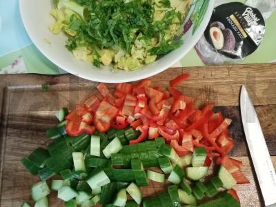 Daržovių salotas su avokadu Žingsnis 5