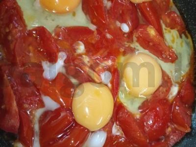 Kaukazo stiliaus kiaušinienė su pipirų mišiniu Žingsnis 4