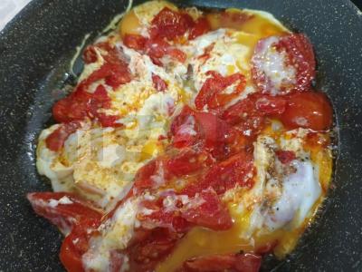 Kaukazo stiliaus kiaušinienė su pipirų mišiniu Žingsnis 7