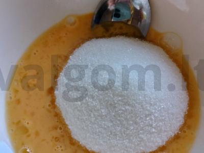 Pyragas „Smetaninis-samobraninis“ Žingsnis 1