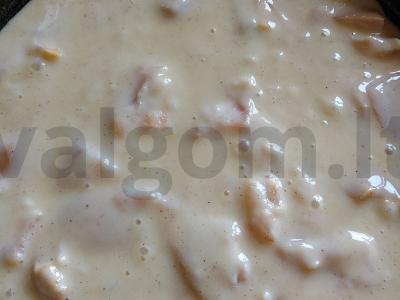 Pyragas „Smetaninis-samobraninis“ Žingsnis 3