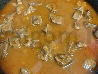 Jautienos guliašas su grikių miltais pagrindine nuotrauka