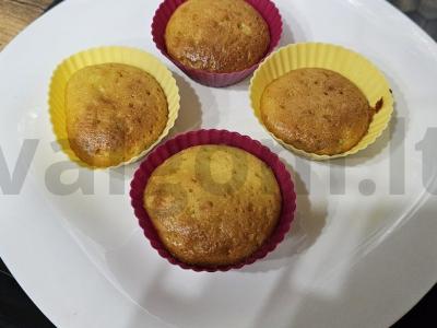 Mafininiai su kremu ir braškių uogiene Žingsnis 4