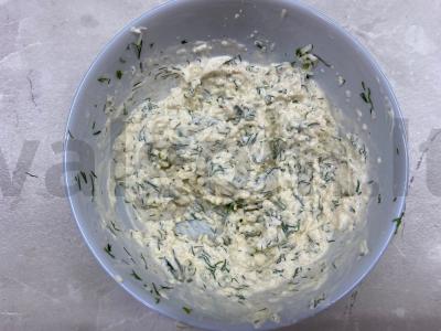 Bagetas su sūriu ir česnaku Žingsnis 1