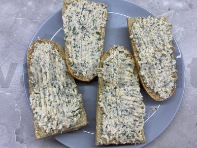 Bagetas su sūriu ir česnaku Žingsnis 3