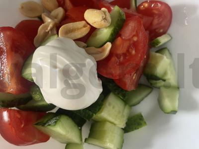 Salotas „Prima“ su žemės riešutais Žingsnis 4