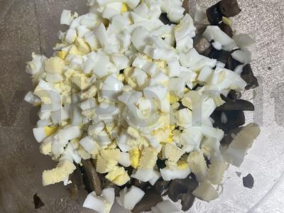 Salotas su kepta vištienos krūtinėle Žingsnis 4