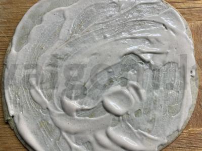 Tortilija su vištiena, dešrelėmis ir pomidorais Žingsnis 3