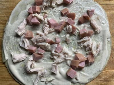 Tortilija su vištiena, dešrelėmis ir pomidorais Žingsnis 5