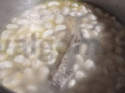 Pupelių sriuba ant ančių sultinio su adžika Žingsnis 1