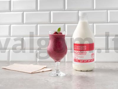 Aksominis raudonas smūdis pagrindine nuotrauka