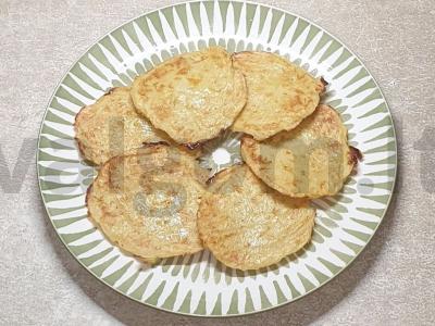 Kepti bulvių blynai su sūriu pagrindine nuotrauka