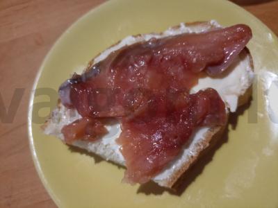 Silpnai sūdyta lašiša augaliniame aliejuje pagrindine nuotrauka