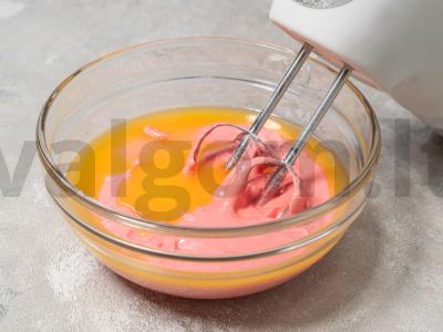 Rožiniai keksiukai vasario 14-ąją Žingsnis 4