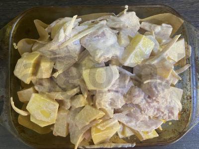 Kiauliena, kepta su bulvėmis grietinėje Žingsnis 6