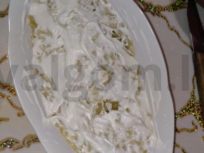 Klasikinis receptas salotai „Silkė po kailiu“ Žingsnis 2