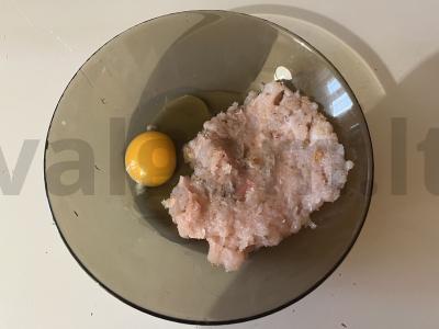 Smulkintos vištienos kotletai Žingsnis 8