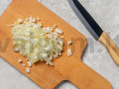 Karšti sumuštiniai su sardinėmis, svogūnais ir sūriu Žingsnis 2