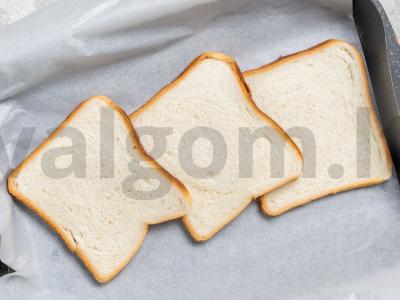 Karšti sumuštiniai su sardinėmis, svogūnais ir sūriu Žingsnis 5