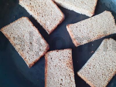 Sumuštiniai su burokėliais, silke, kiaušiniu ir svogūnu Žingsnis 2